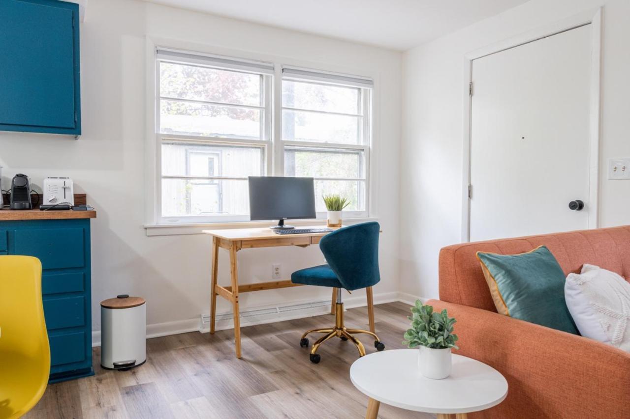 Retro Retreat Renovated 2Br, Desk, No Chore List! Kingston Exterior photo