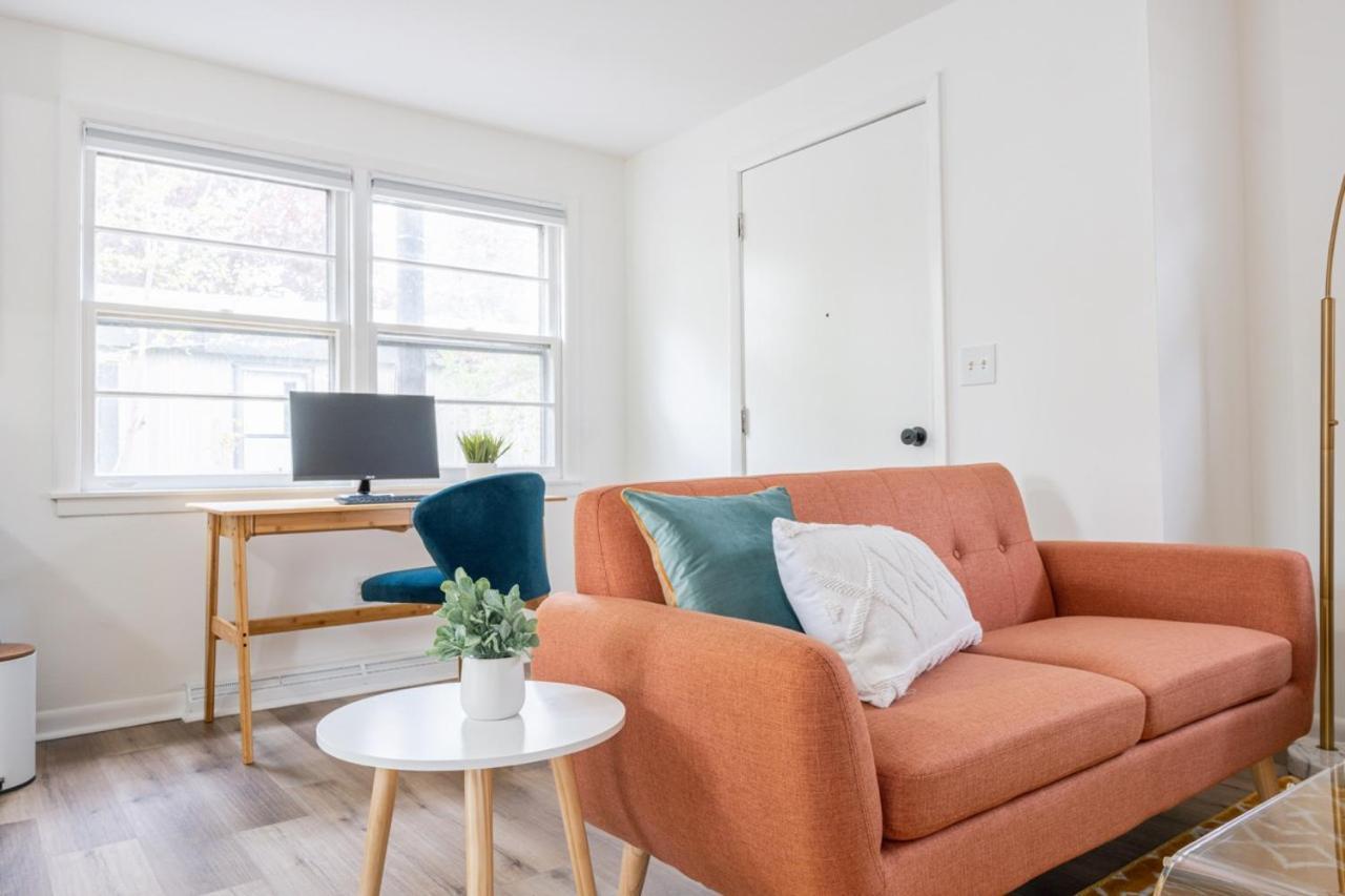 Retro Retreat Renovated 2Br, Desk, No Chore List! Kingston Exterior photo